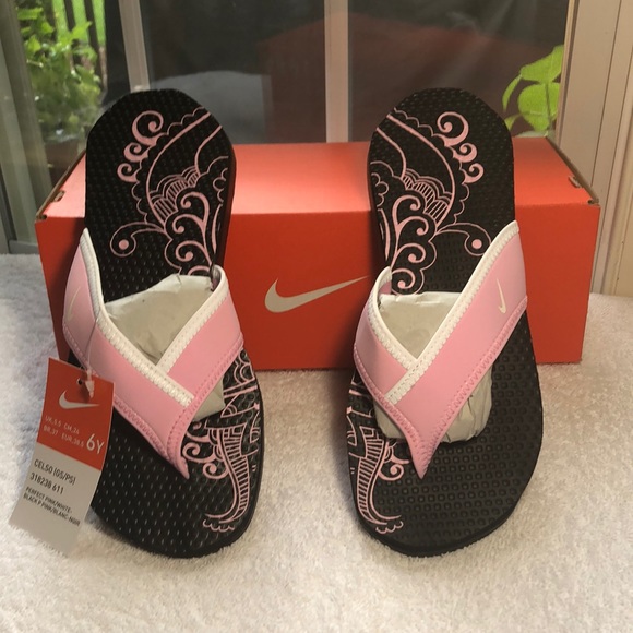 Nike Shoes - Vintage NEW in Box ! Nike Pink & White -Black Flip Flops